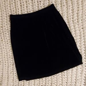 ❗2 for $20❗Soft black skirt